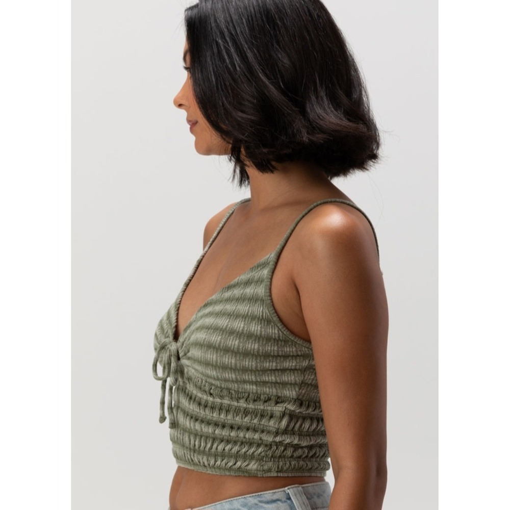 O'Neill XL Olive Green Smocked Tie-Front Crop Tank Top Casual Sleeveless Y2K